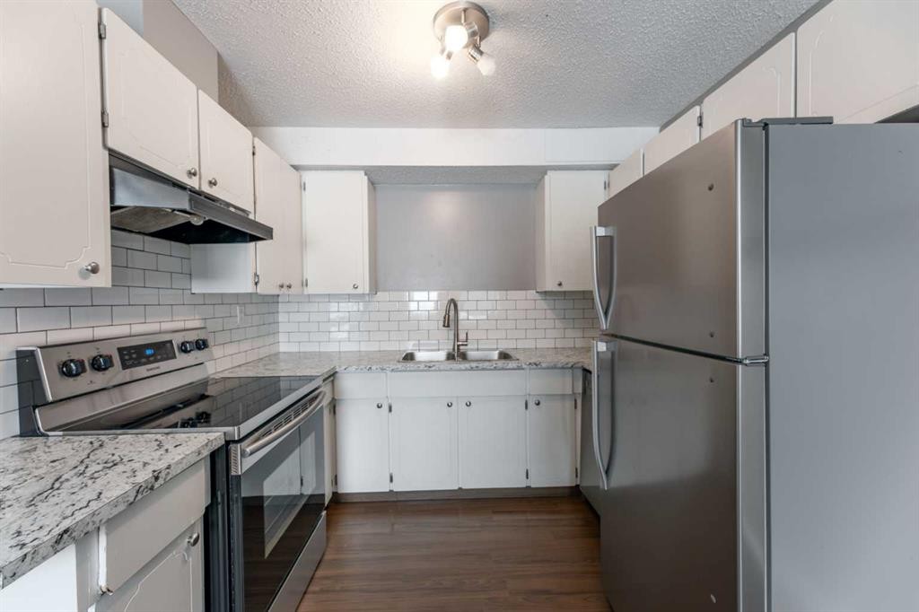 









457


Collinge

Road, 328,
Hinton,




AB
T7V1K8

