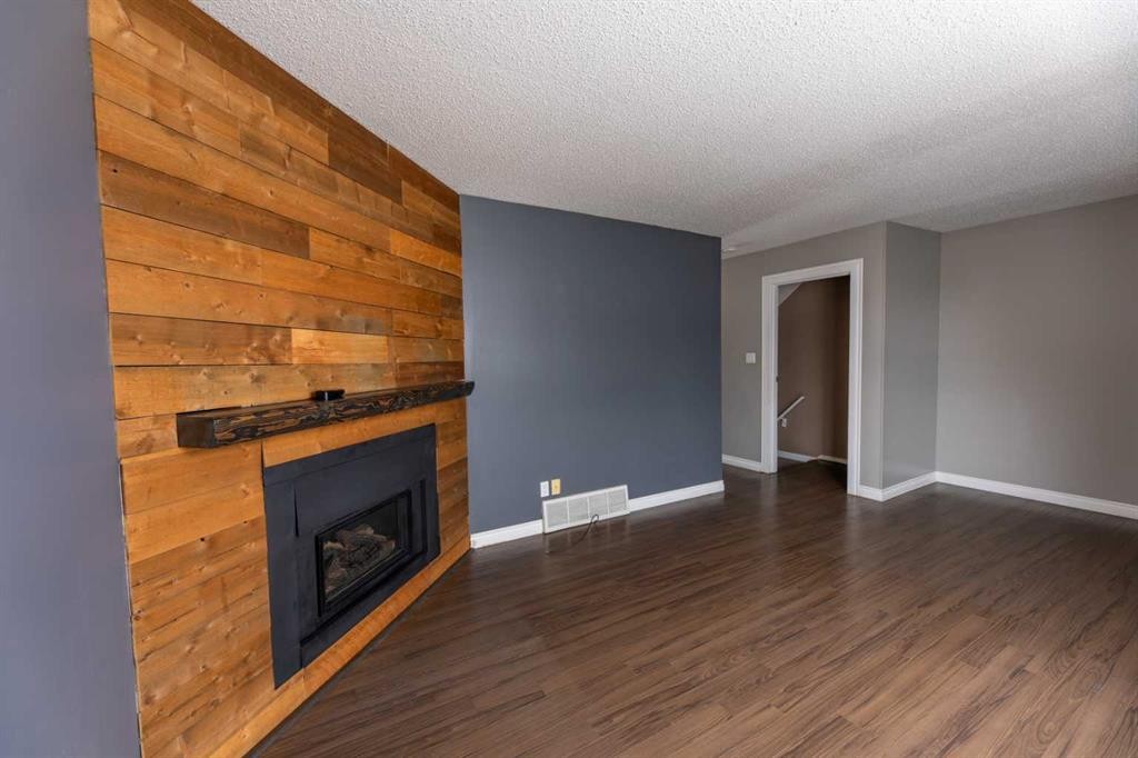 









457


Collinge

Road, 328,
Hinton,




AB
T7V1K8

