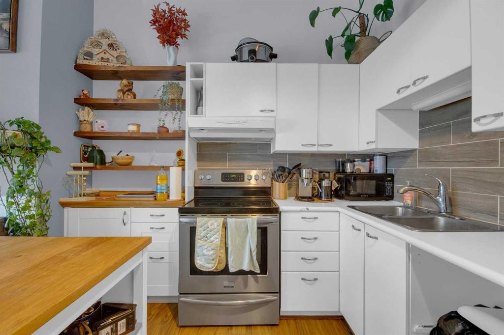 









414


Squirrel

Street, 310,
Banff,




AB
T1L 1B1

