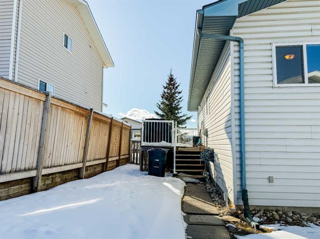 









532


Boutin

Avenue,
Hinton,




AB
T7V 1A8

