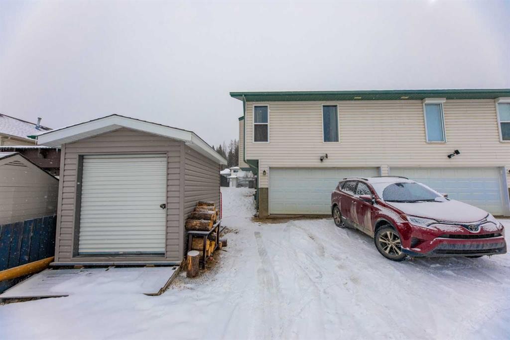 









168


Sitar

Crescent,
Hinton,




AB
T7V 1S7

