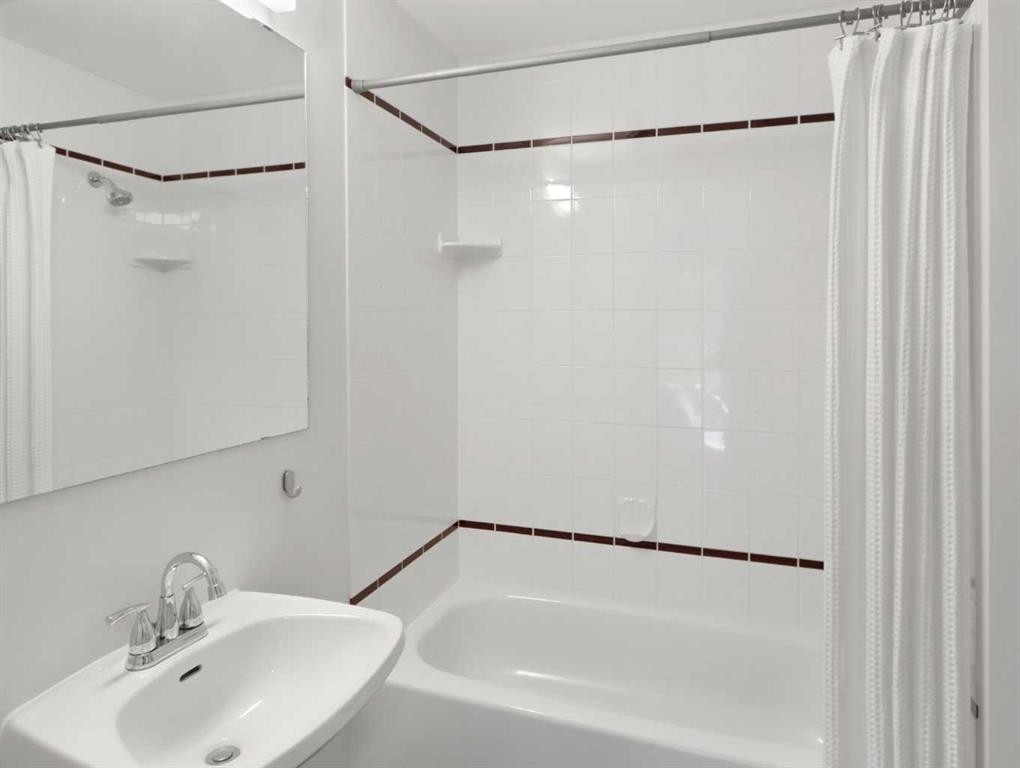 









242


Benchlands

Terrace, 29,
Canmore,




AB
T1W1E9

