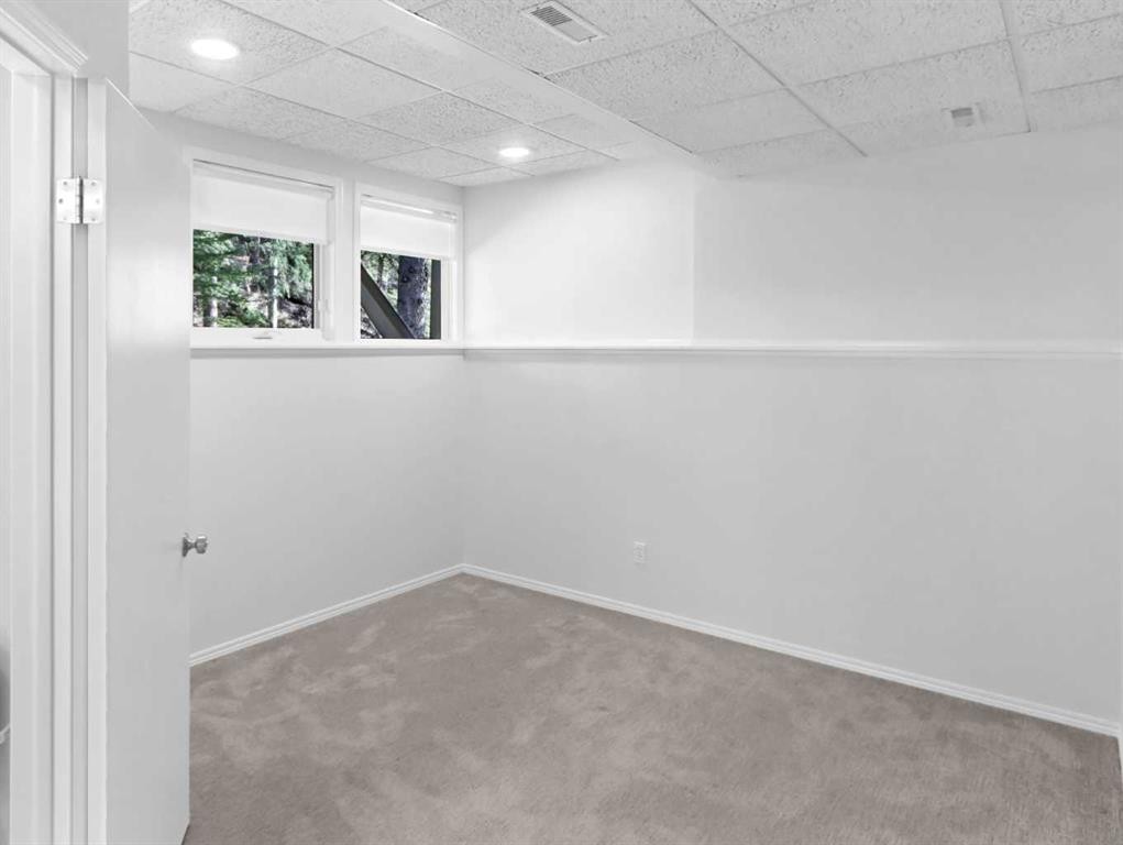 









242


Benchlands

Terrace, 29,
Canmore,




AB
T1W1E9

