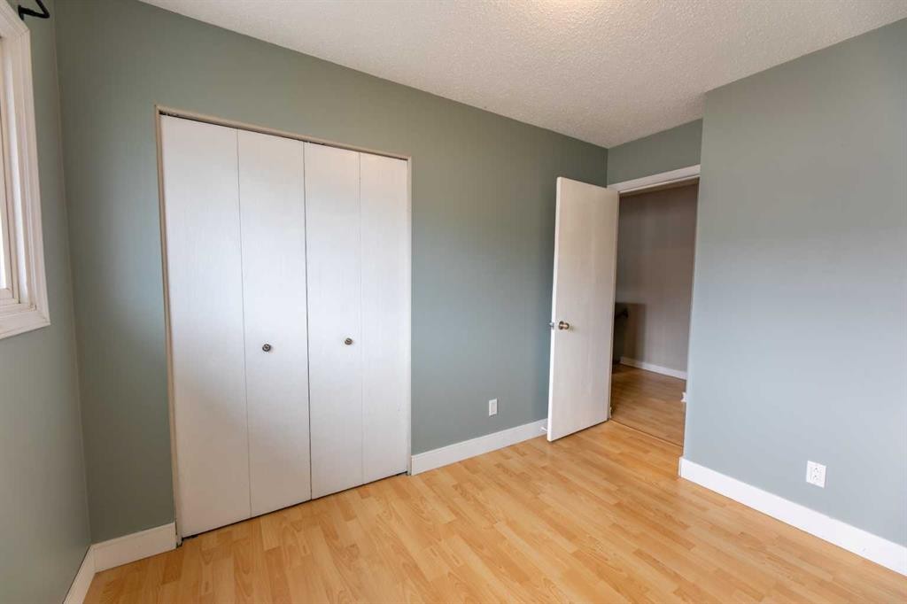 









110


Tamarack

Avenue, 8,
Hinton,




AB
T7V 1C5

