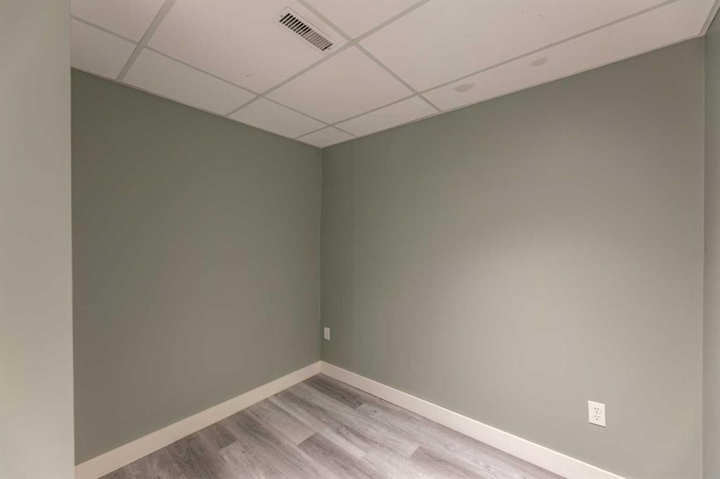 









110


Tamarack

Avenue, 8,
Hinton,




AB
T7V 1C5

