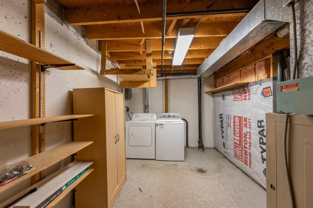 









110


Tamarack

Avenue, 8,
Hinton,




AB
T7V 1C5

