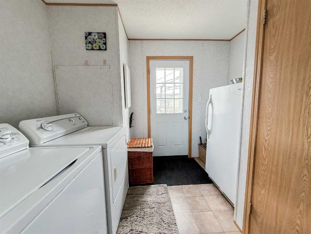 









145


East River

Road, 9,
Hinton,




AB
T7V1S2

