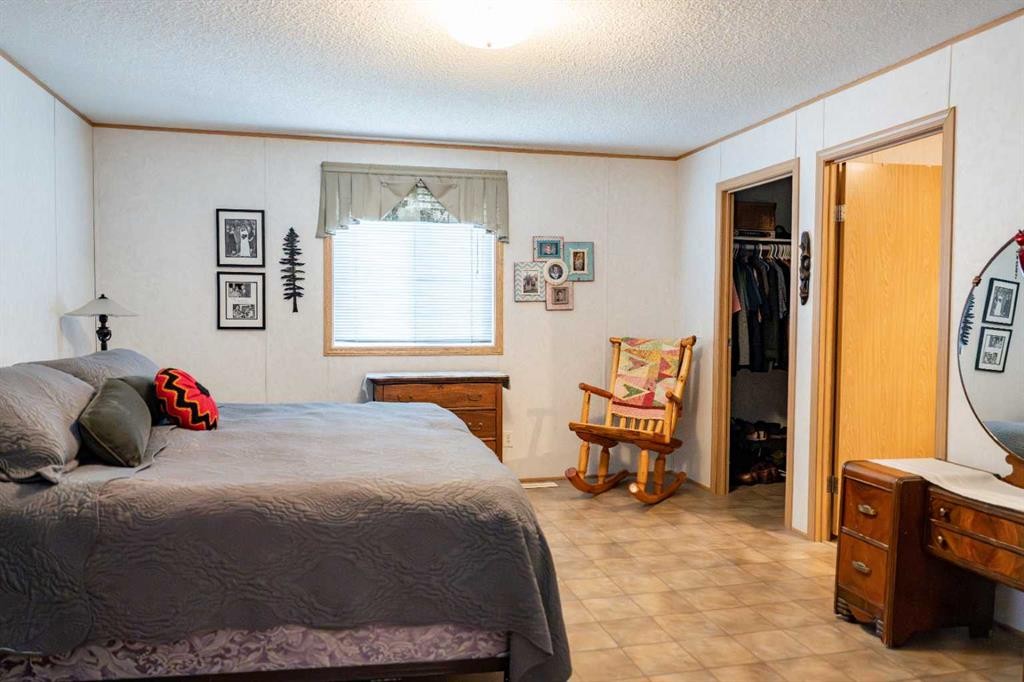 









145


East River

Road, 9,
Hinton,




AB
T7V1S2

