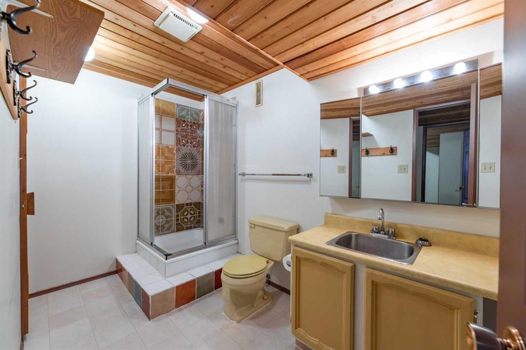 









548


Mountain

Street,
Hinton,




AB
T7V 1J5

