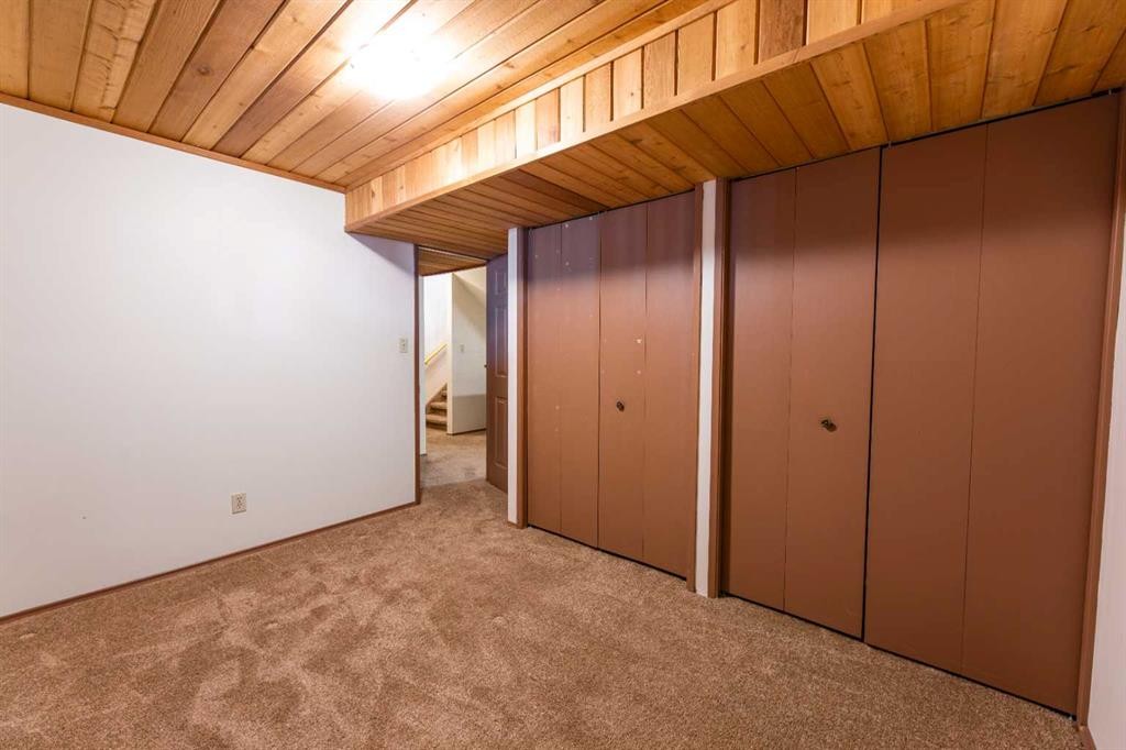 









548


Mountain

Street,
Hinton,




AB
T7V 1J5

