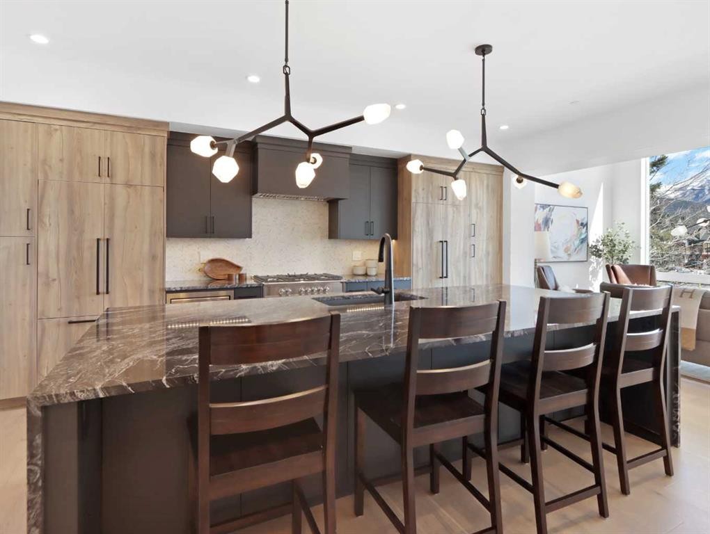 









512


8th

Avenue,
Canmore,




AB
T1W 2E6

