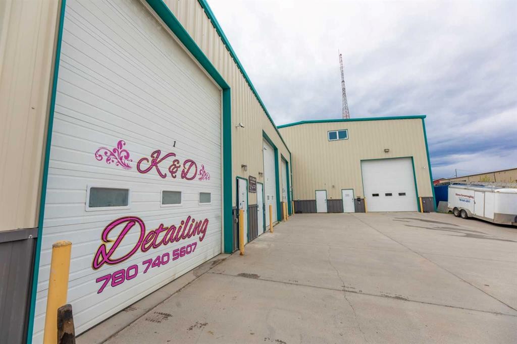 









120


Steele

Crescent,
Hinton,




AB
T7V 2G5

