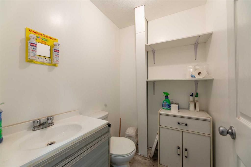 









120


Steele

Crescent,
Hinton,




AB
T7V 2G5

