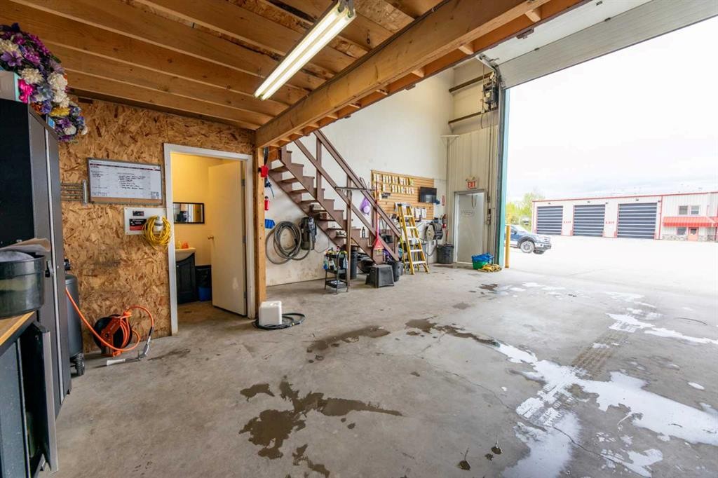 









120


Steele

Crescent,
Hinton,




AB
T7V 2G5

