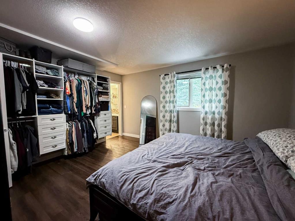 









127


Sitar

Crescent,
Hinton,




AB
T7V 1S6

