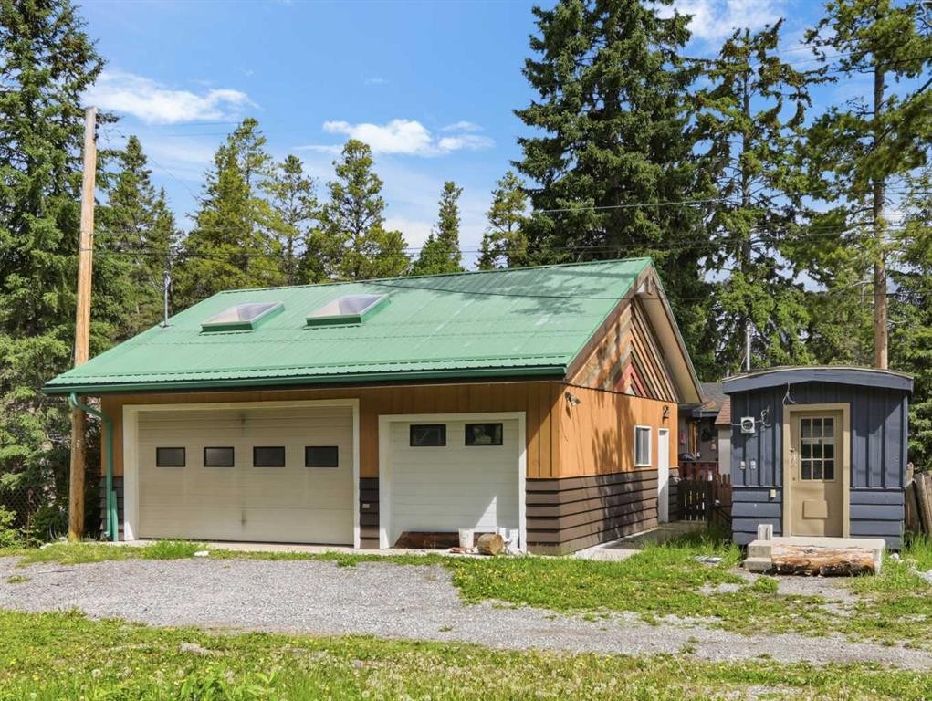 









813


13th

Street,
Canmore,




AB
T1W1W5

