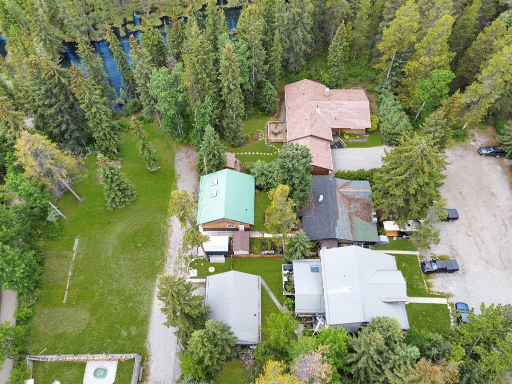 









809


13

Street,
Canmore,




AB
T1W1W5

