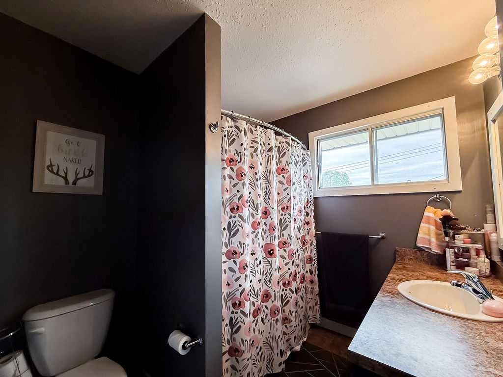 









126


Hardisty

Avenue, 31,
Hinton,




AB
T7V 1B6

