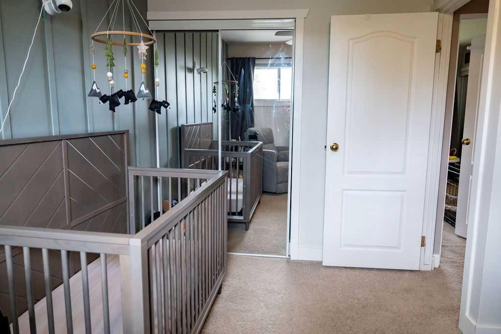 









126


Hardisty

Avenue, 31,
Hinton,




AB
T7V 1B6


