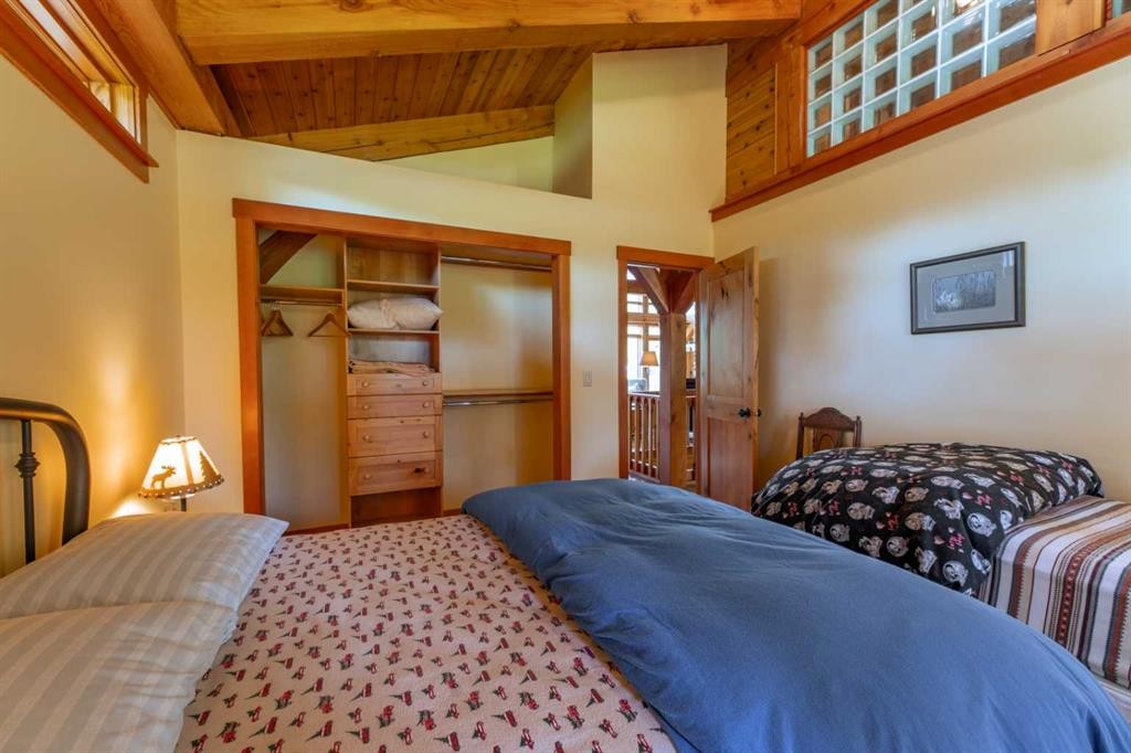









4813


Mountain

Road,
Brule,




AB
T0E 0C0

