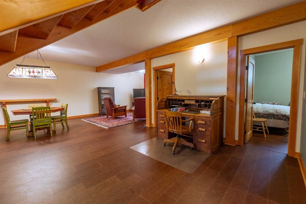 









4813


Mountain

Road,
Brule,




AB
T0E 0C0

