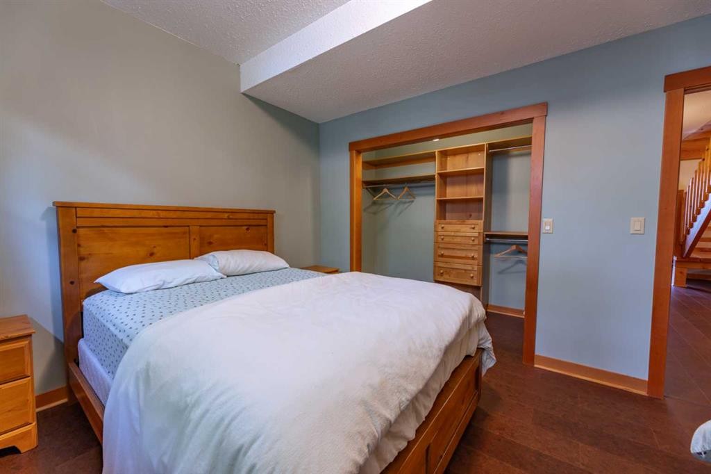 









4813


Mountain

Road,
Brule,




AB
T0E 0C0

