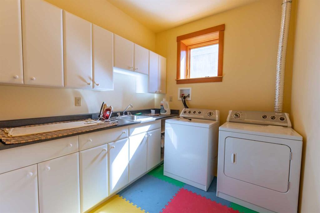 









4813


Mountain

Road,
Brule,




AB
T0E 0C0

