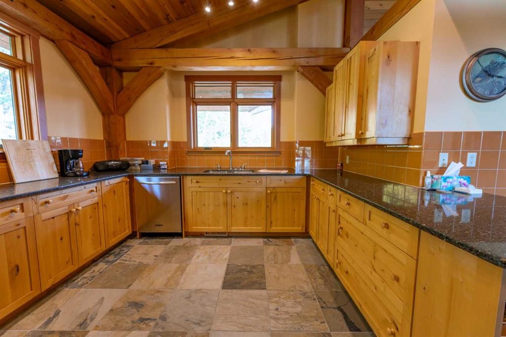 









4813


Mountain

Road,
Brule,




AB
T0E 0C0

