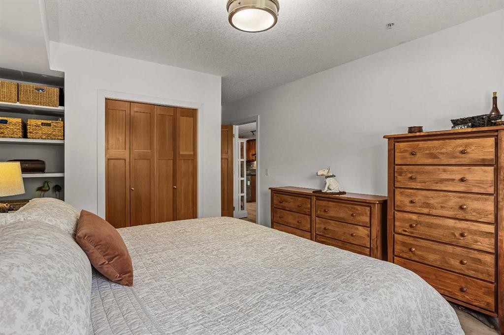 









106


Stewart Creek Landing

, 218,
Canmore,




AB
T1W 0G6

