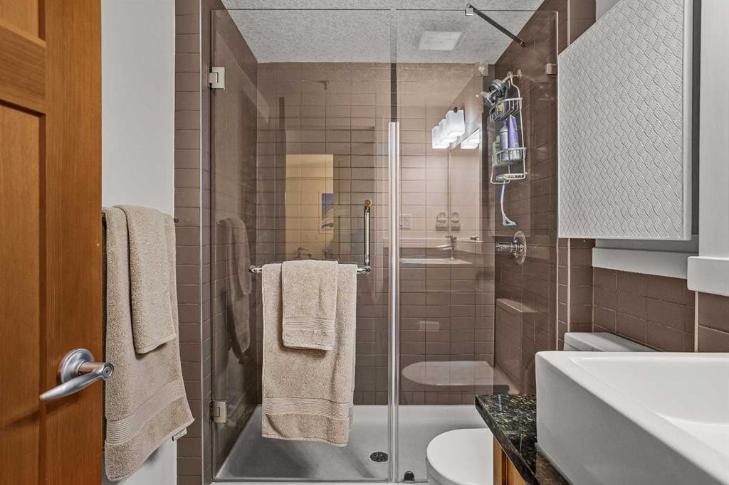









106


Stewart Creek Landing

, 218,
Canmore,




AB
T1W 0G6

