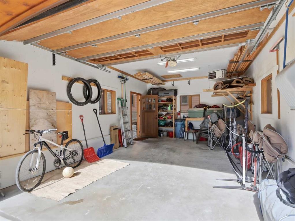 









46


Lake Shore Drive

,
Rural Kananaskis ID,




AB
T1W1A1

