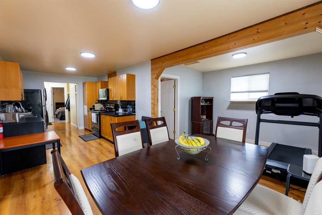 









114


Poboktan

Road,
Hinton,




AB
T7V 1G6

