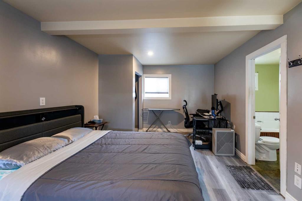 









114


Poboktan

Road,
Hinton,




AB
T7V 1G6

