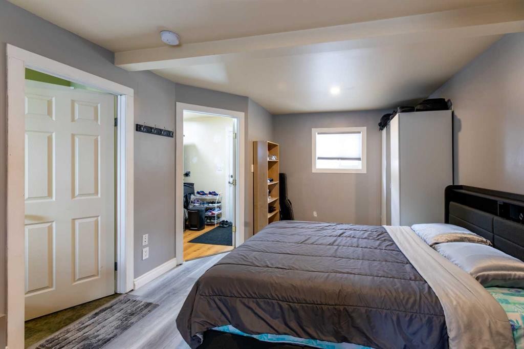 









114


Poboktan

Road,
Hinton,




AB
T7V 1G6

