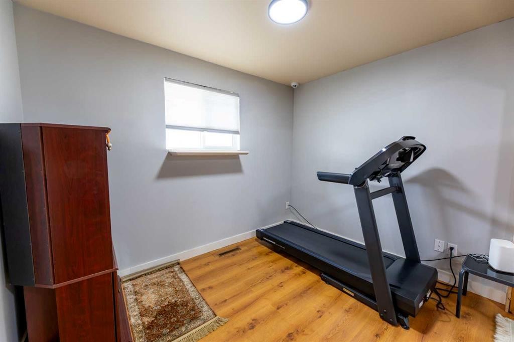 









114


Poboktan

Road,
Hinton,




AB
T7V 1G6

