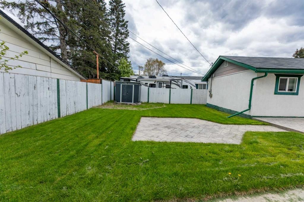 









114


Poboktan

Road,
Hinton,




AB
T7V 1G6

