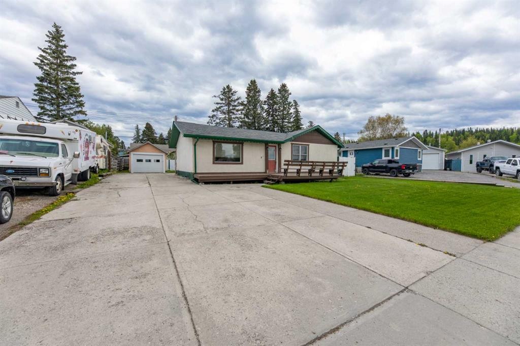 









114


Poboktan

Road,
Hinton,




AB
T7V 1G6

