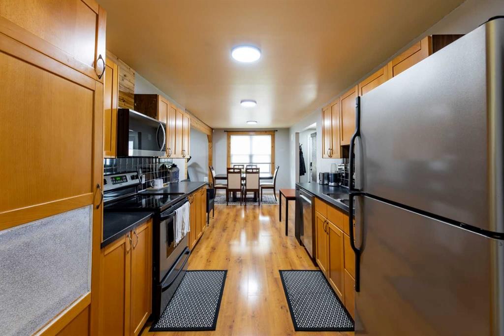 









114


Poboktan

Road,
Hinton,




AB
T7V 1G6

