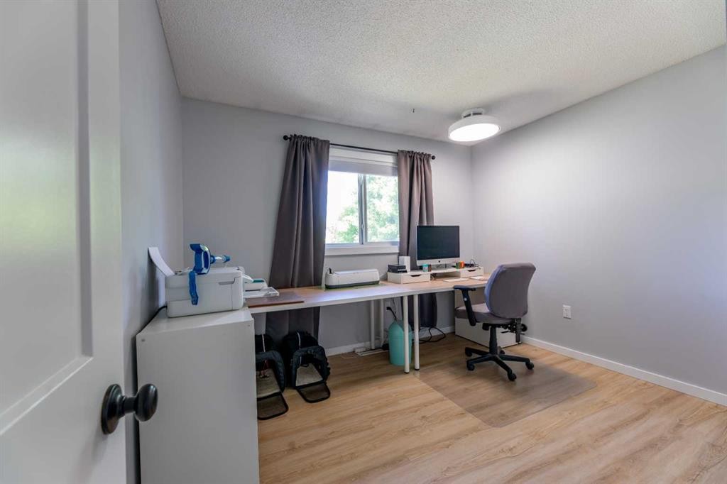 









153


Alder

Drive,
Hinton,




AB
T7V 1C9

