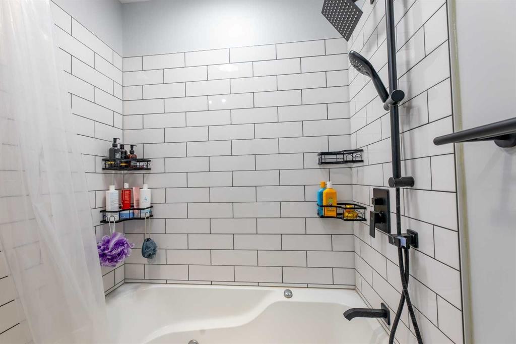 









153


Alder

Drive,
Hinton,




AB
T7V 1C9

