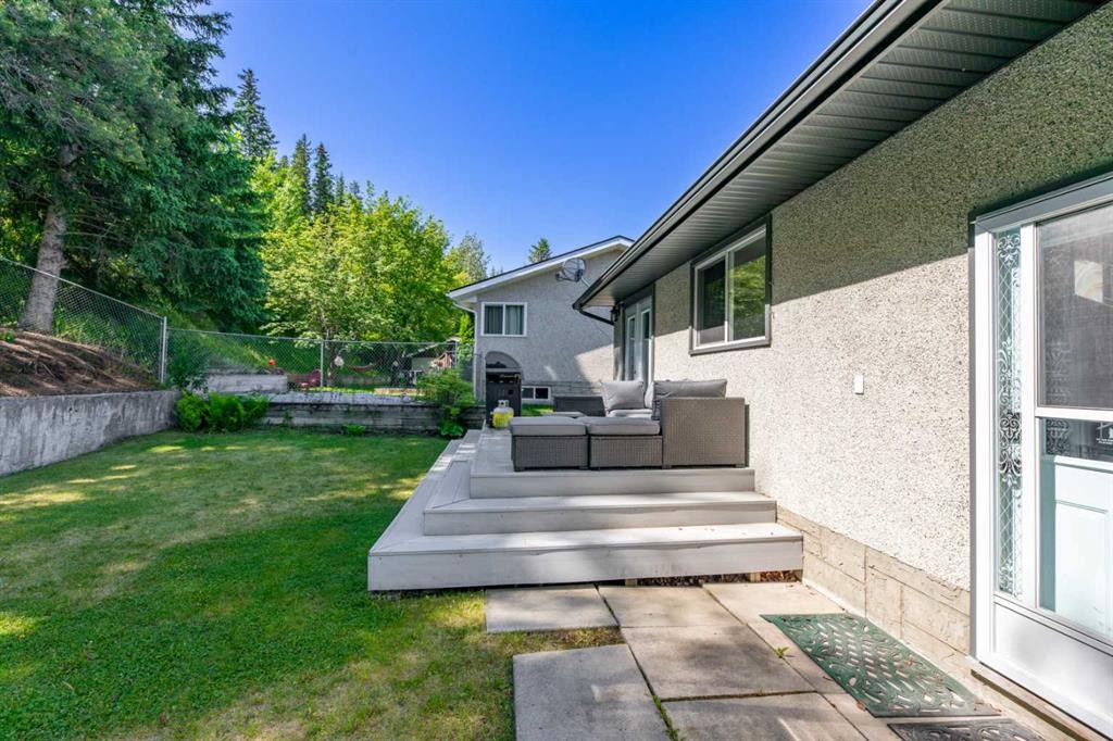 









153


Alder

Drive,
Hinton,




AB
T7V 1C9

