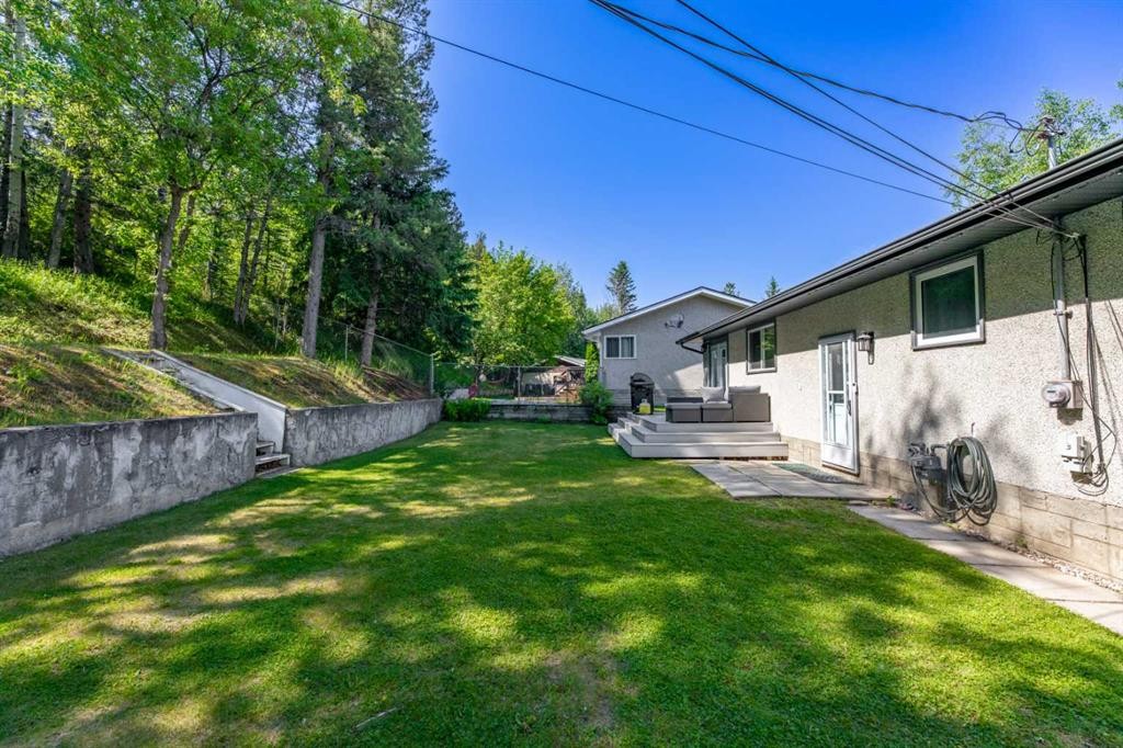 









153


Alder

Drive,
Hinton,




AB
T7V 1C9

