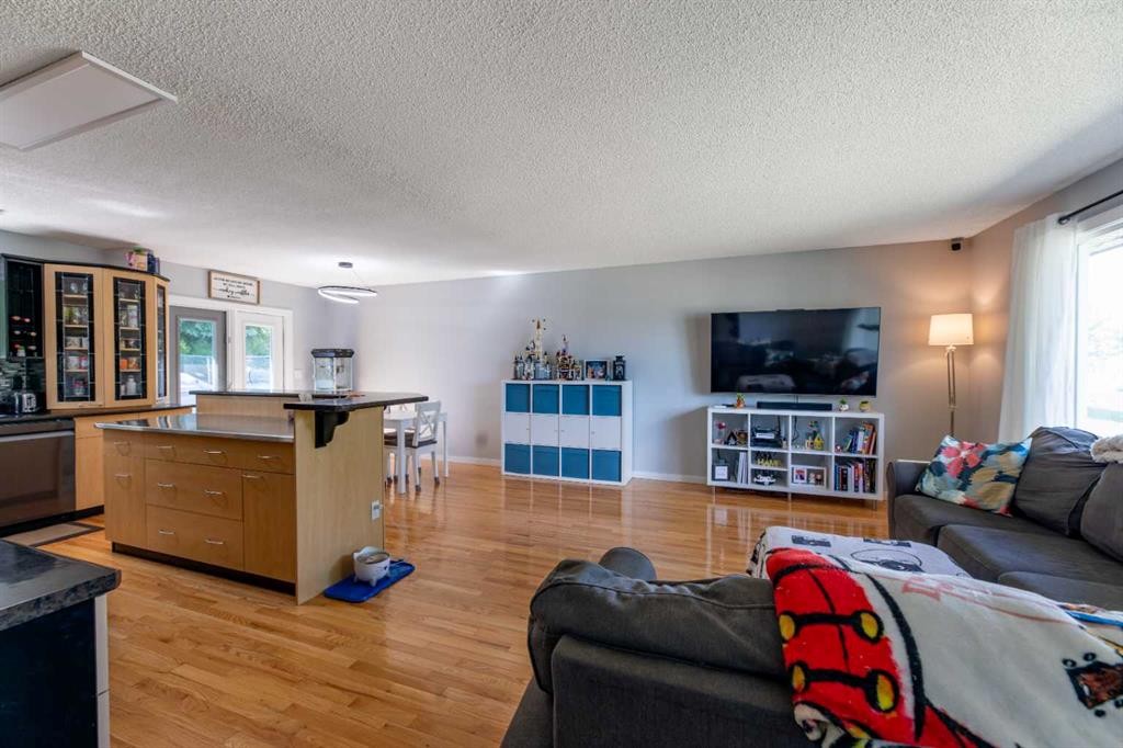 









153


Alder

Drive,
Hinton,




AB
T7V 1C9

