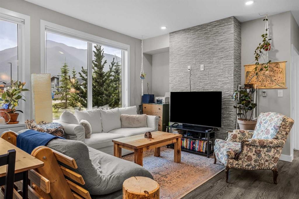 









106


Stewart Creek

Rise, 117,
Canmore,




AB
T1W 0N3

