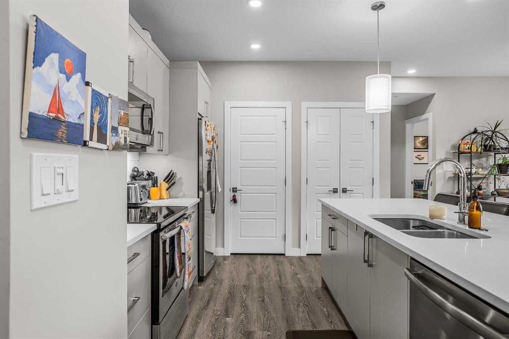 









106


Stewart Creek

Rise, 117,
Canmore,




AB
T1W 0N3

