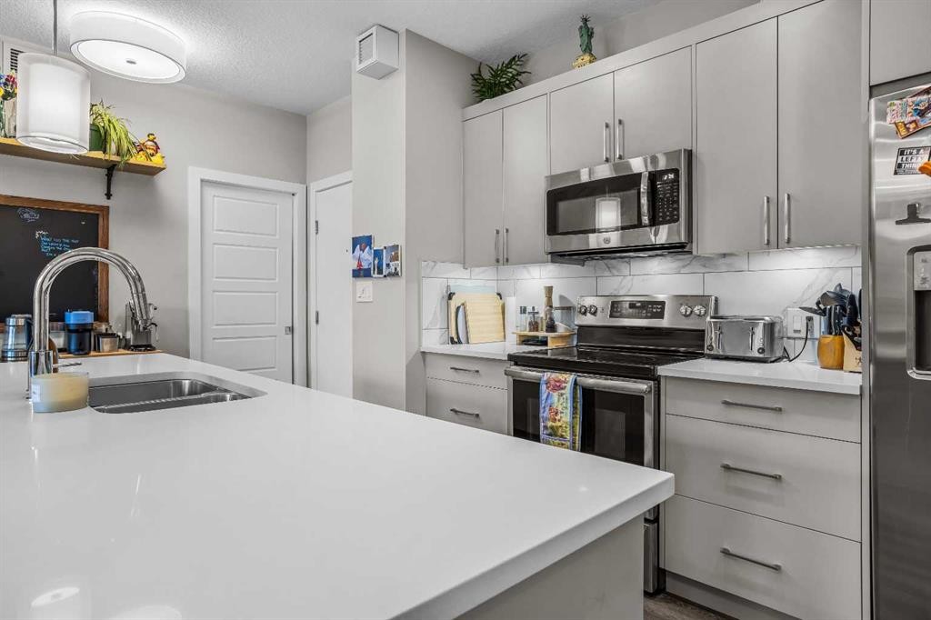 









106


Stewart Creek

Rise, 117,
Canmore,




AB
T1W 0N3

