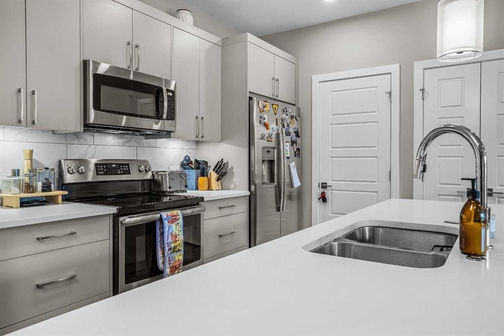 









106


Stewart Creek

Rise, 117,
Canmore,




AB
T1W 0N3

