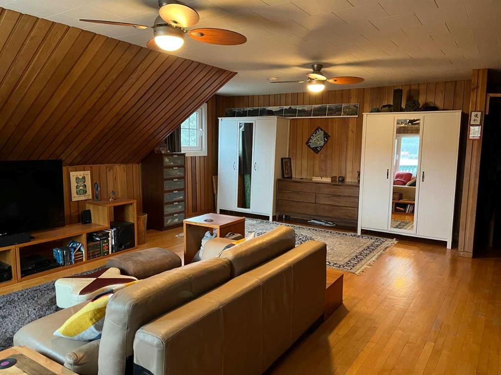









50409A


Highway 16

,
Rural Yellowhead County,




AB
T7V 1X4


