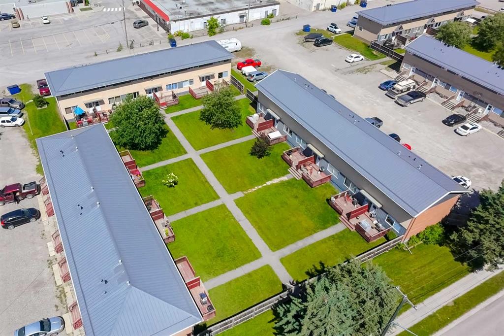 









126


Hardisty

Avenue, 25,
Hinton,




AB
T7V 1B6

