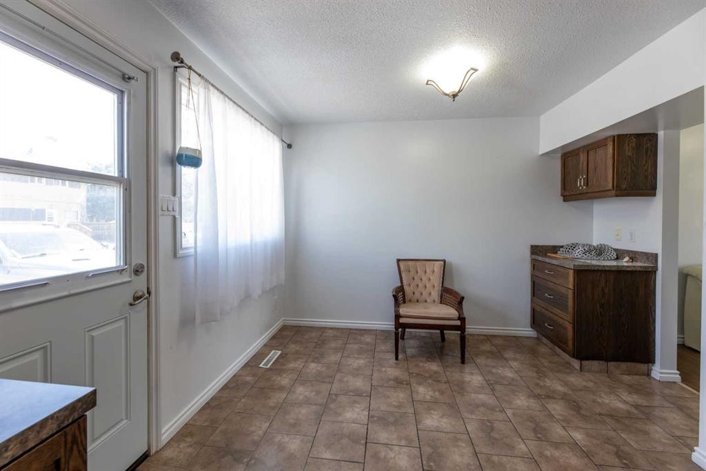 









126


Hardisty

Avenue, 25,
Hinton,




AB
T7V 1B6

